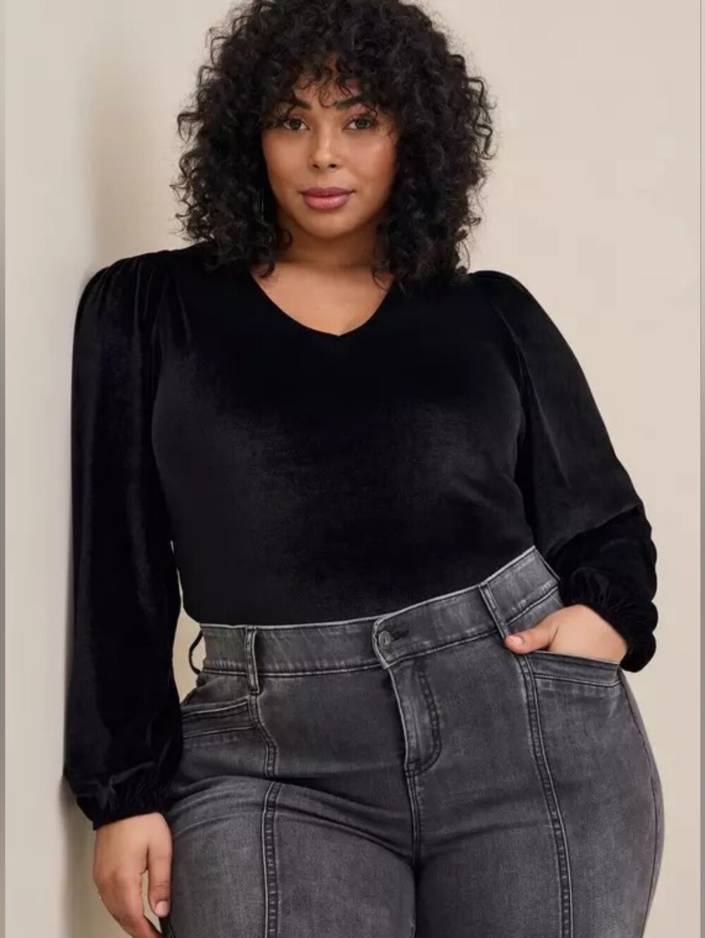 Torrid Black Stretch Velvet V-Neck Long Sleeve Bodysuit Plus Size 3x 3